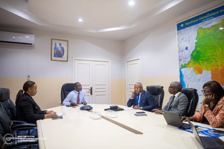 Guylain Nyembo et le député Paul-Gaspard Ngondakoy renforcent le partenariat « Exécutif–Législatif » pour accélérer le PDL-145T à Yahuma