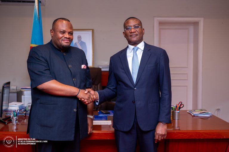 Assainissement de la Capitale Le Gouvernement franchit une étape décisive dans la mise en œuvre du projet de gestion intégrée des déchets de Kinshasa